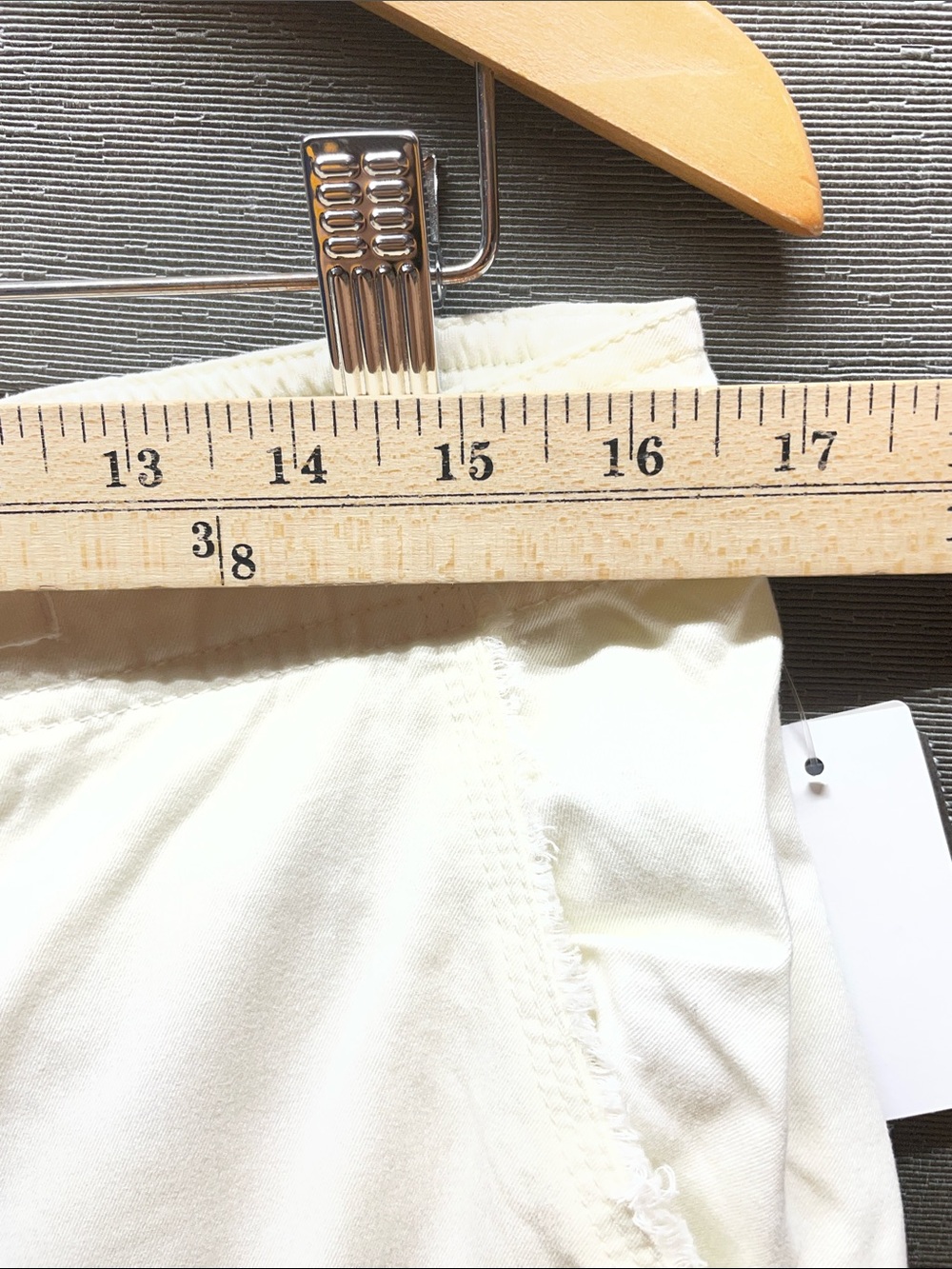 J. Jill Cream Cropped Cargo Capris wide leg with Floral Embroidery - Picture 3 of 12
